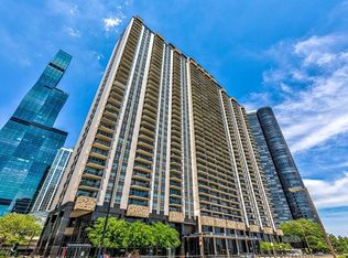 400 E Randolph St APT 3429, Chicago, IL 60601