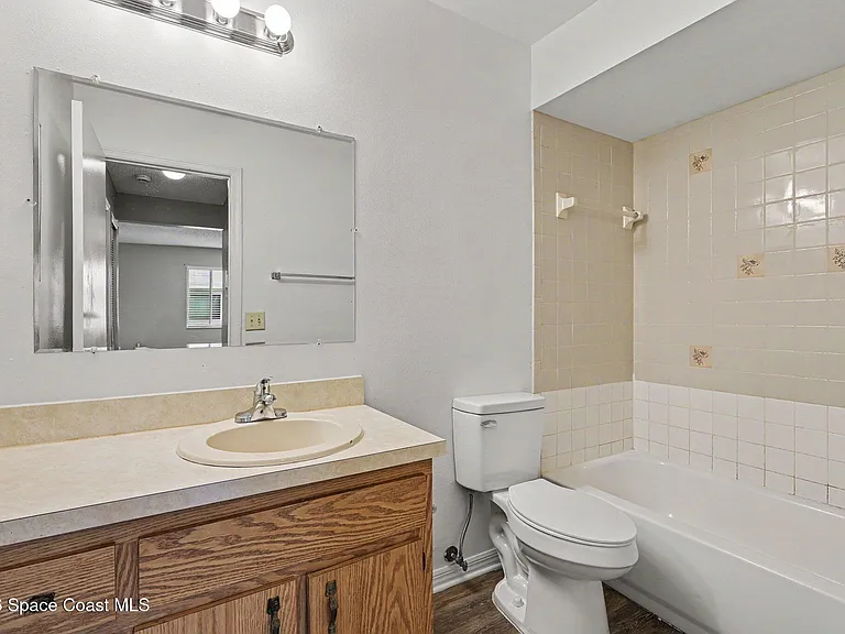 2286 Fox Hollow Dr — Photo 16