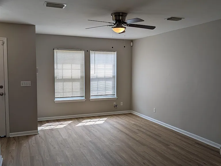 4234 Augustus Oak Ct — Photo 3