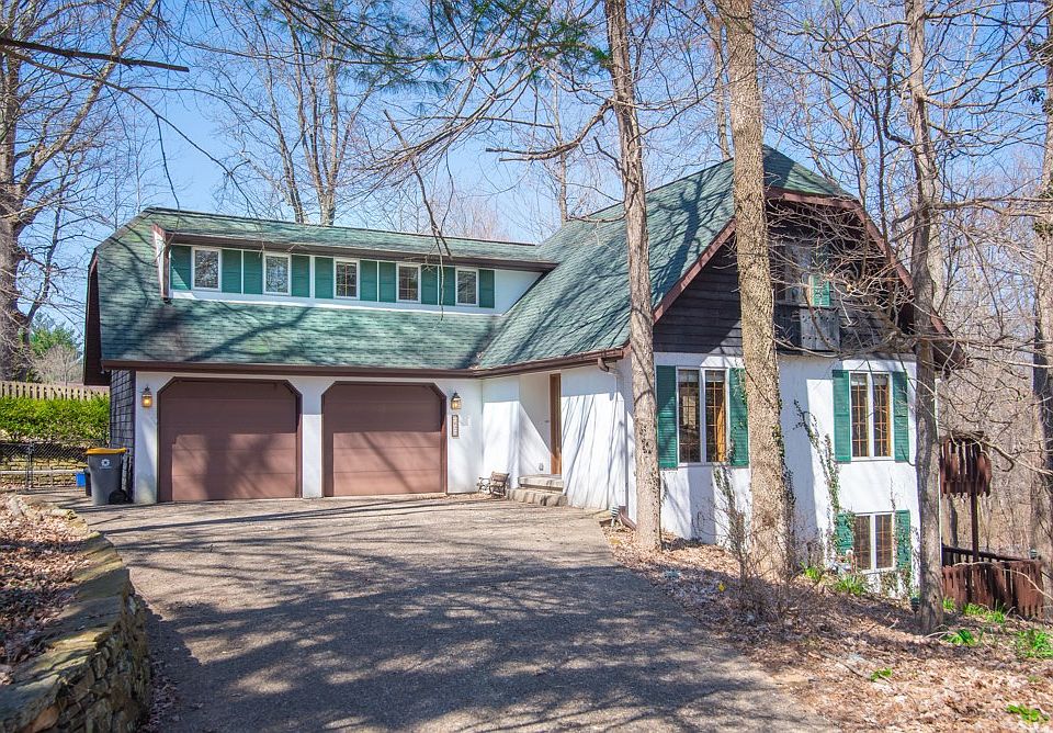 1st image of 2422 S Cottonwood Cir