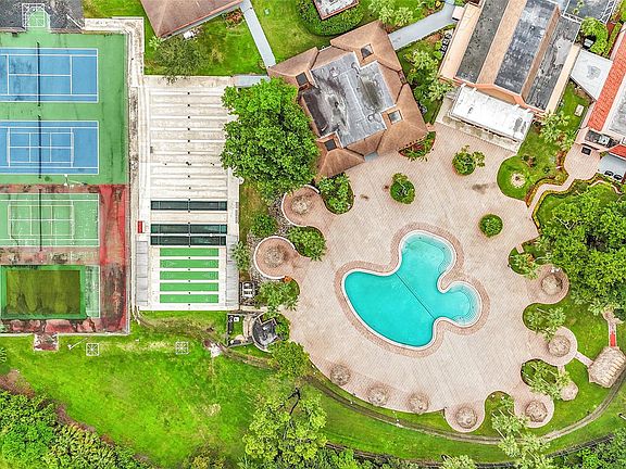 4th image of 3150 Holiday Springs Boulevard #103