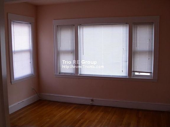 4th image of 106 Templeton Pkwy