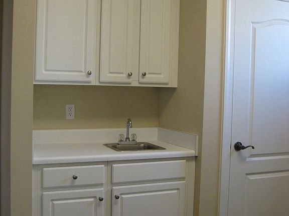 2nd image of 3104 Creekside Village Dr NW Ste 103