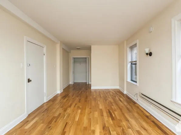 1349 N Dearborn St, Chicago, IL 60610