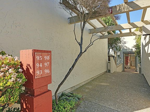 2nd image of 5003 Palmetto Ave APT 96
