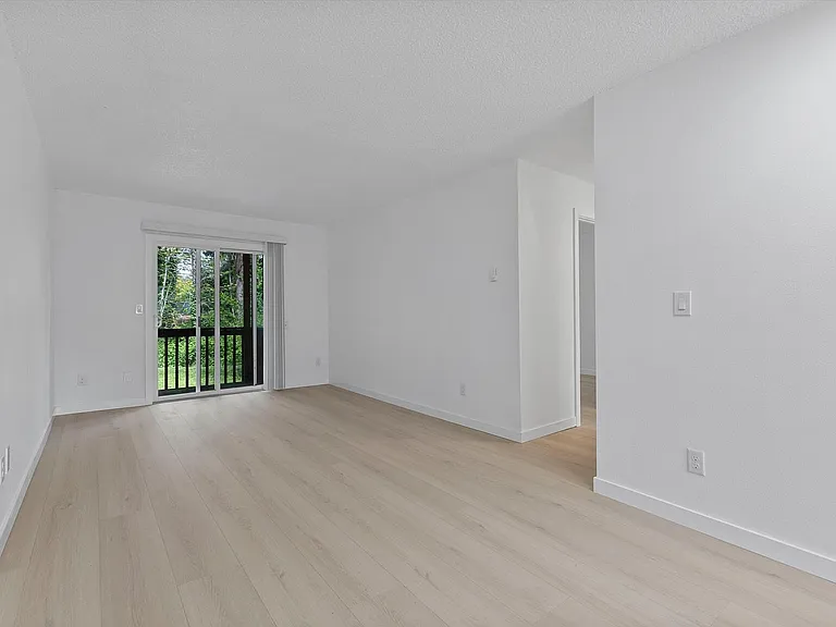 Newly Remodeled Kennedy Park Apartments! $$ ONE MONTH FREE — Photo 30