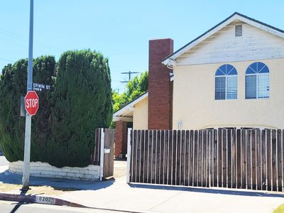 6203 Wilkinson Ave, North Hollywood, CA, 91606