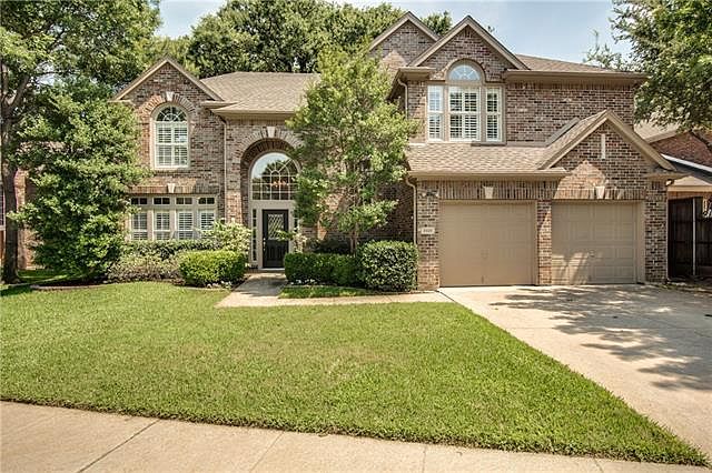 1st image of 2121 Beechwood Ln