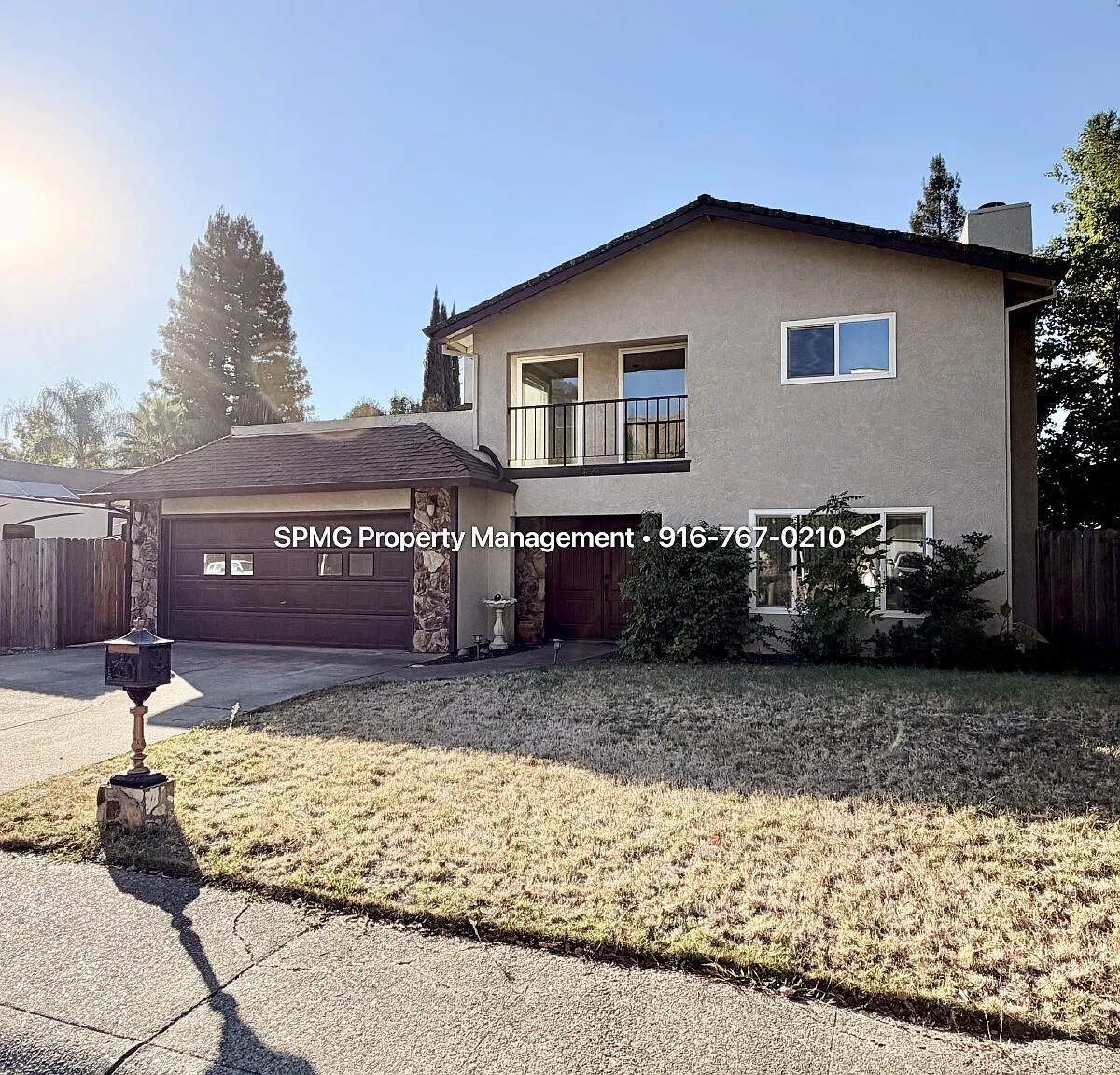 3 bed, 3.0 bath, 2594 sqft, $3,200 — Photo 2