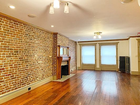 2nd image of 296 Manhattan Ave #1