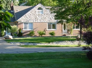 19091 Wiltshire Blvd, Lathrup Village, MI 48076
