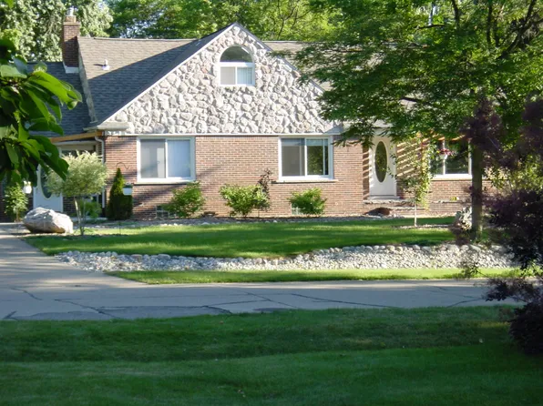 19091 Wiltshire Blvd, Lathrup Village, MI 48076