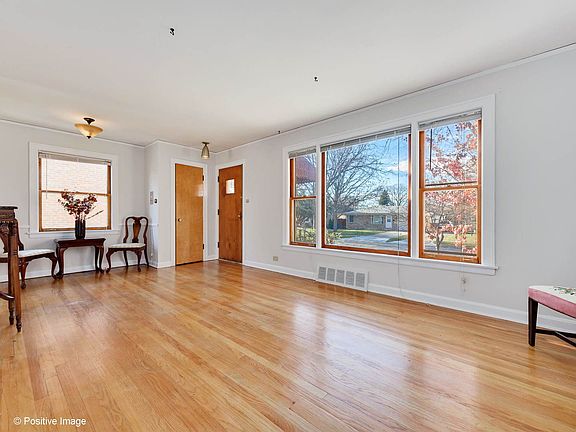 2nd image of 1509 Newberry Ave