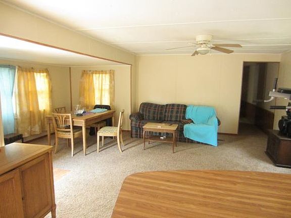 2nd image of 6443 Amanda Ln
