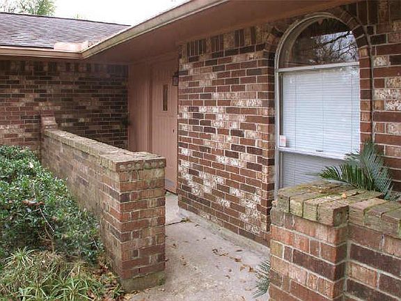 2nd image of 2306 Chanay Ln