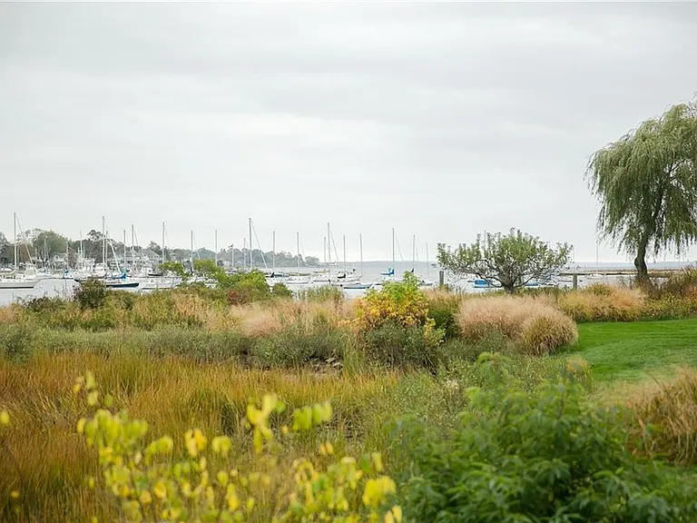 126 Riverside Dr #1 — Photo 4