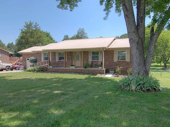 2nd image of 316 Fancy Meadows Rd