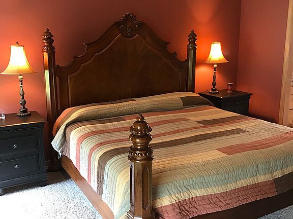 4th image of 1323 Logan Ln