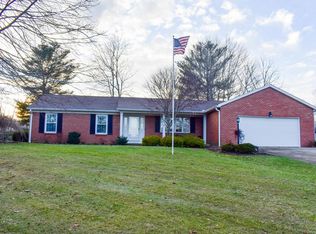 1262 Oak Ridge Ct, Mansfield, OH 44906