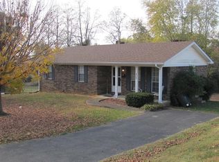 409 N 6th St, Scottsville, KY 42164