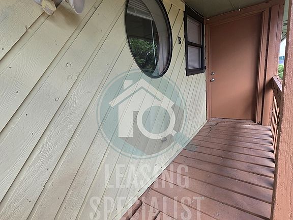5th image of 125 E Acres St #B