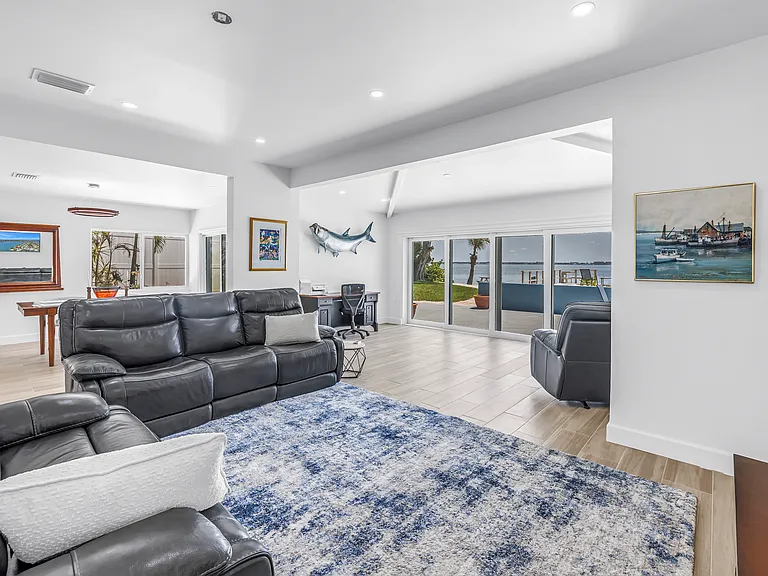 860 Boca Ciega Isle Dr — Photo 25
