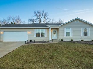 44 Appaloosa Way, Wright City, MO 63390