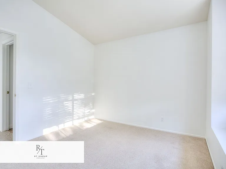 6153 Orvieto Ct — Photo 28