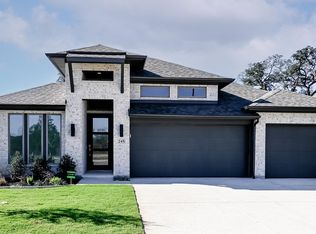 245 Melody Rd, Lockhart, TX 78644