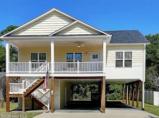 109 SW 17th St, Oak Island, NC 28465