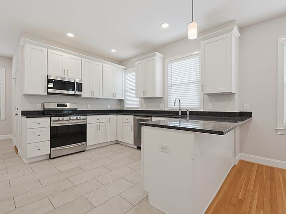 2nd image of 91 Verndale St