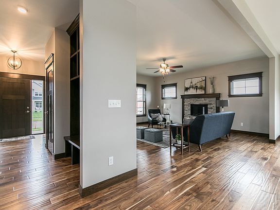 5th image of 508 Edelweiss Ln