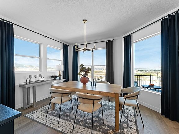 The Cedarbark - Dining Room