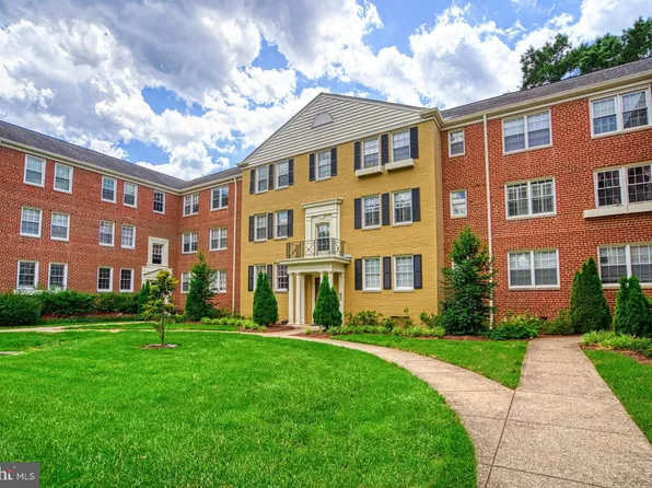 6717 W Wakefield Dr APT C1, Alexandria, VA 22307
