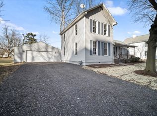 108 W Main St, Danvers, IL 61732