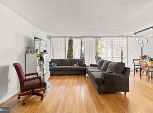 1828 Metzerott Rd APT 405, Adelphi, MD 20783