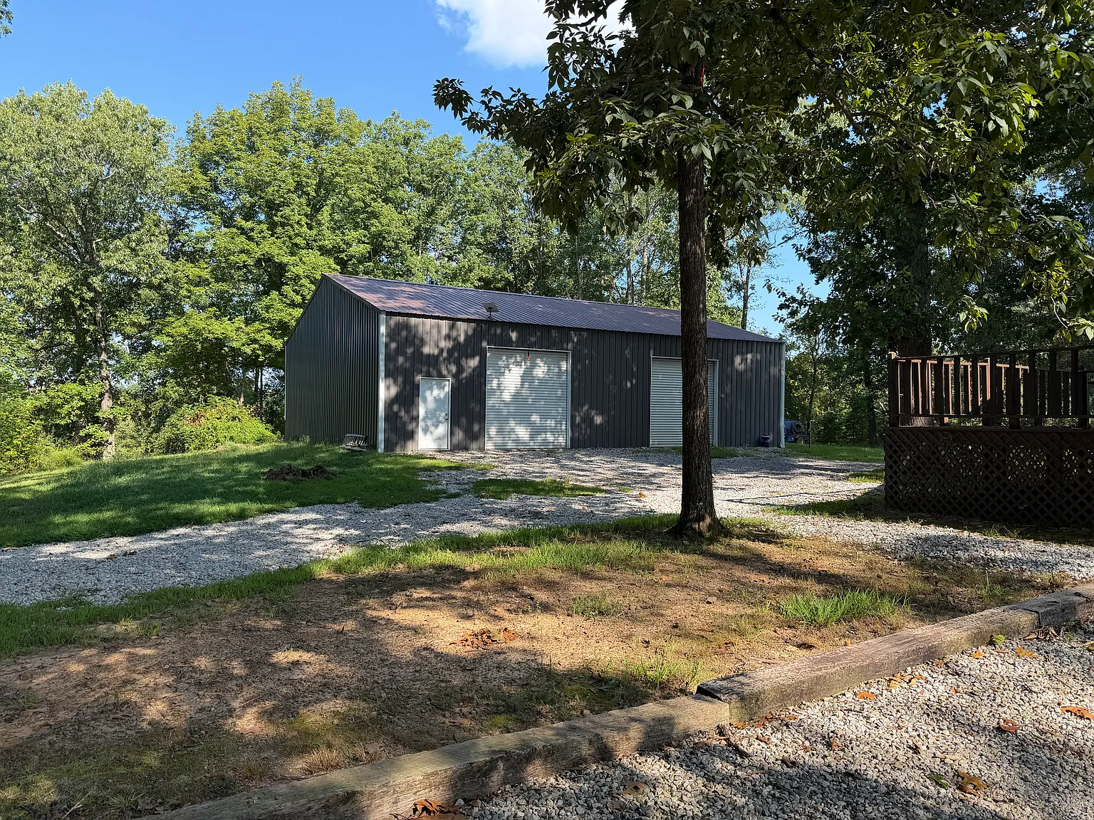 3 bed, 1.5 bath, 1700 sqft, $2,600 — Photo 3
