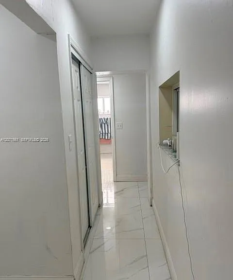 846 W 32nd St #1 — Photo 15
