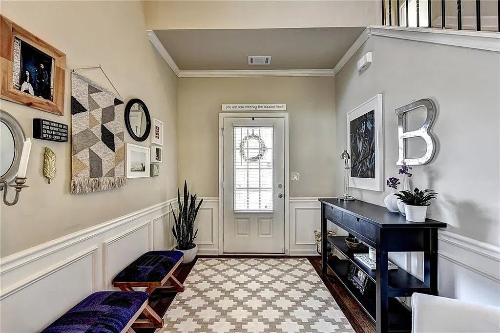4 bed, 2.5 bath, $2,350 — Photo 4