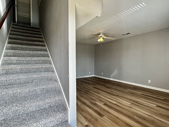 4th image of 253-1B Executive Ave