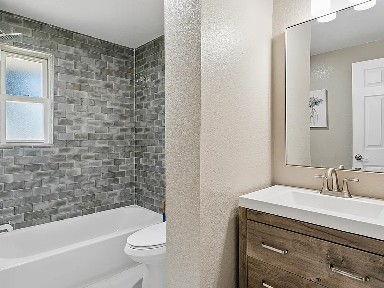 3410 E Briarwood Ave — Photo 11