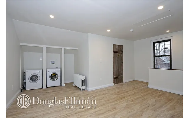 Rented by Douglas Elliman | media 24