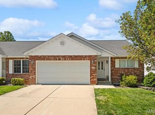 105 Megan Ct, Valmeyer, IL 62295