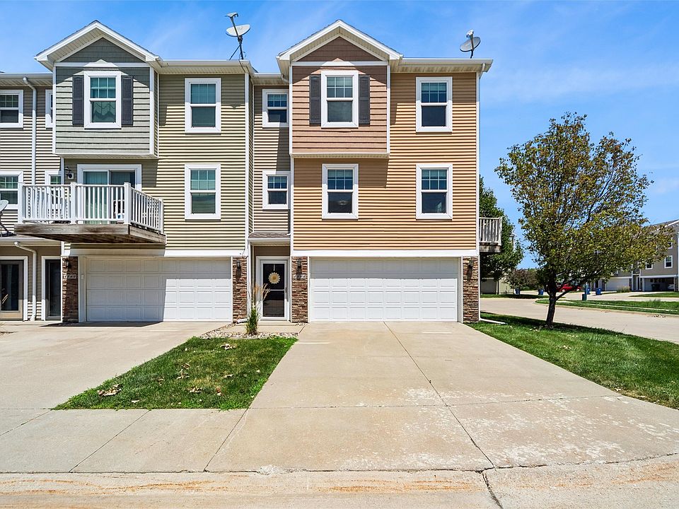 1st image of 4864 NE Milligan Ln