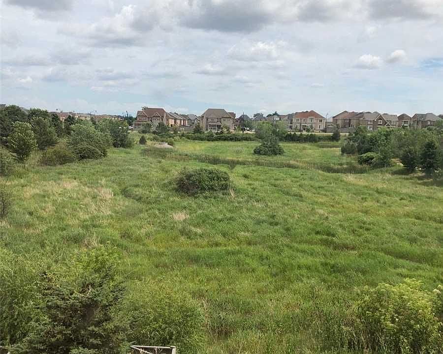 1st image of 16 Feldspar Gate