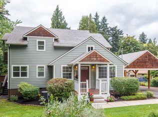 9255 SW 8th Dr, Portland, OR 97219