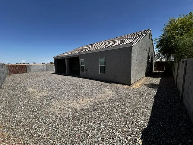 1298 E Avenida Fresca — Photo 33