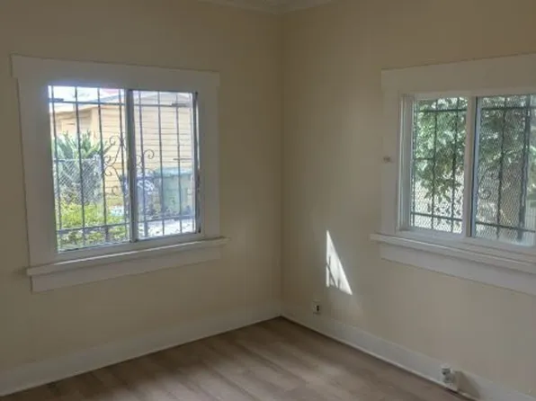 233 W 81st St, Los Angeles, CA 90003