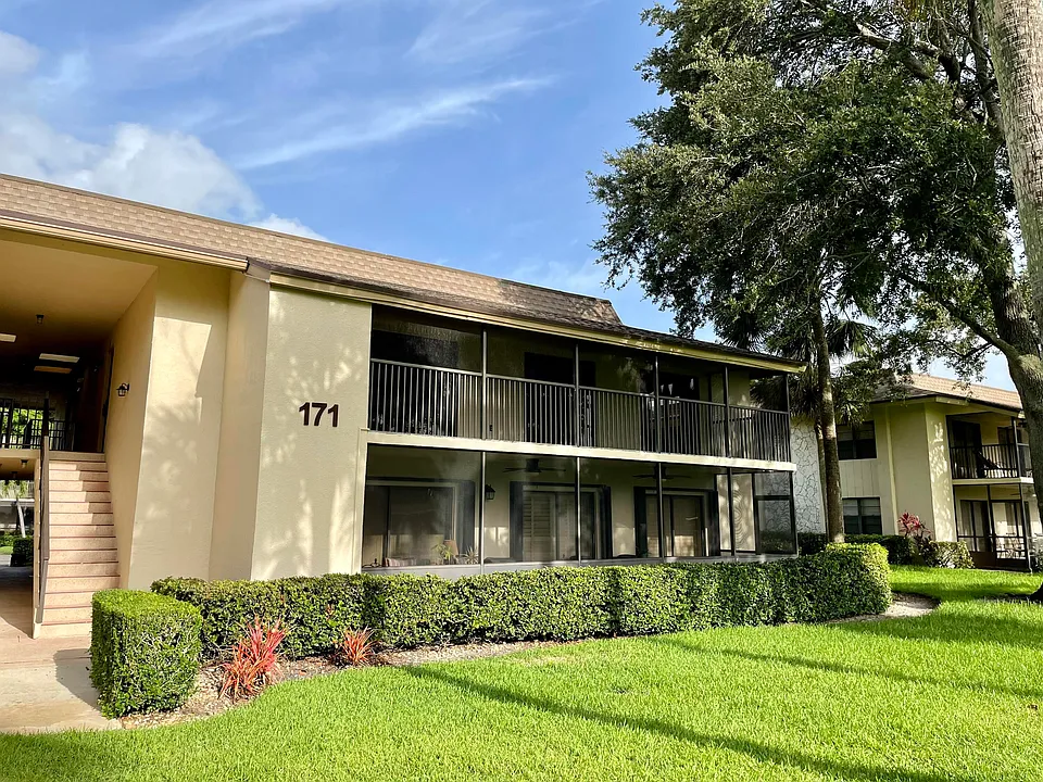 171 Deer Creek Blvd #704