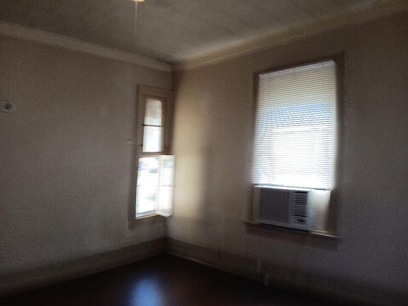 4th image of 3217 Avenue M